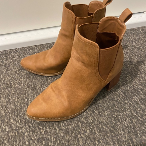 Brown ankle boots - Picture 4 of 5